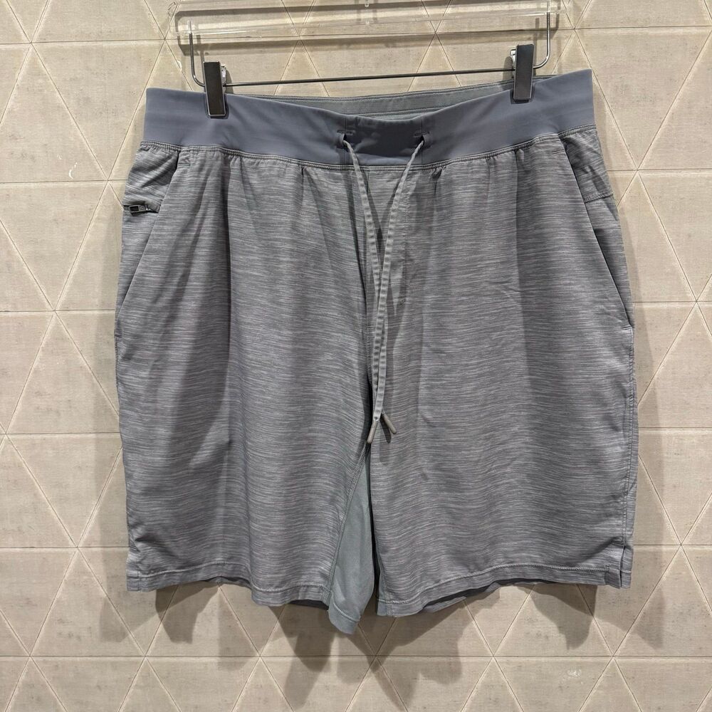 Lululemon T.H.E. Linerless Shorts in Heather Grey Size XL EUC